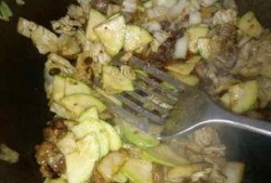 娱乐吃瓜酱东北菜视频